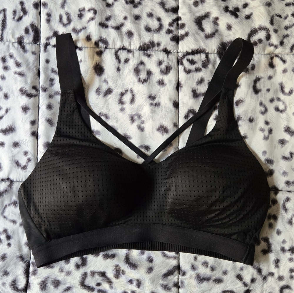 Victoria's Secret Black Strappy Sport Bra Sz 34C